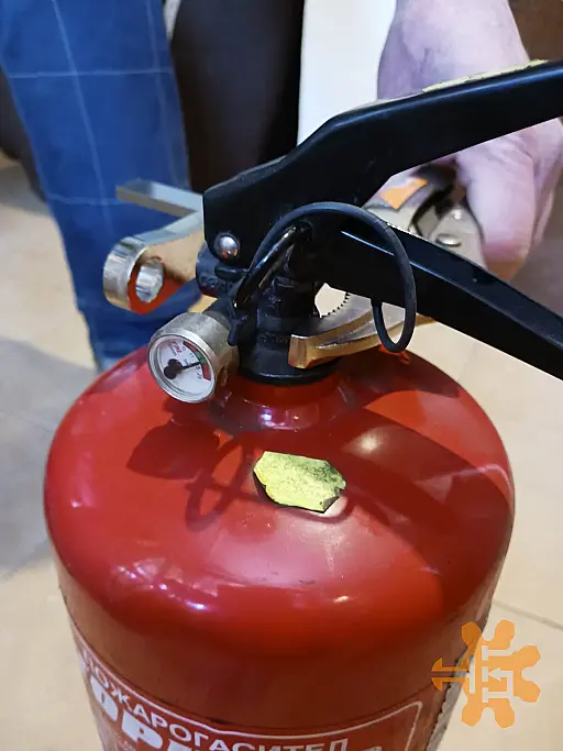 Присполобление за пълнене на пожарогасители photo